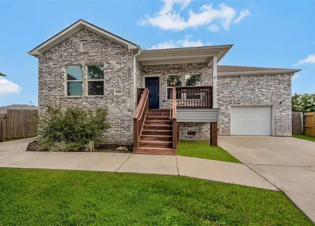 Property at 203 Glade Bridge Ln, Dickinson, TX, 77539, 3 beds, 2 baths, [object Object]