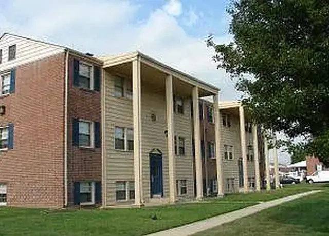 Photo of 1610 Melbourne Rd, Dundalk, MD 21222