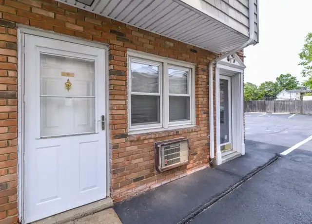 Property at 50 North St #101, Stamford, CT, 06902, 1 bed, 1 bath, [object Object]