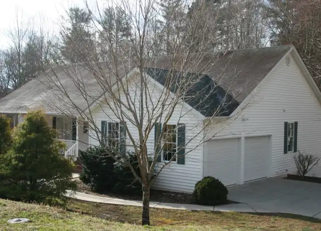 Property at 90 Roasted Chestnut Trl, Hendersonville, NC, 28792, 3 beds, 3 baths, [object Object]