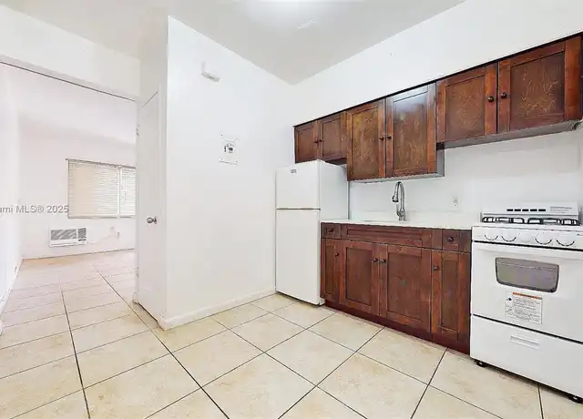 Property at 2499 SW 27th St #7, Miami, FL, 33133, 0 beds, 1 bath, [object Object]