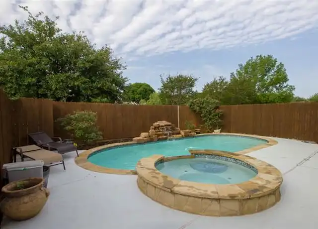 Property at 10409 Forrest Dr, Frisco, TX, 75035, 4 beds, 2 baths, [object Object]