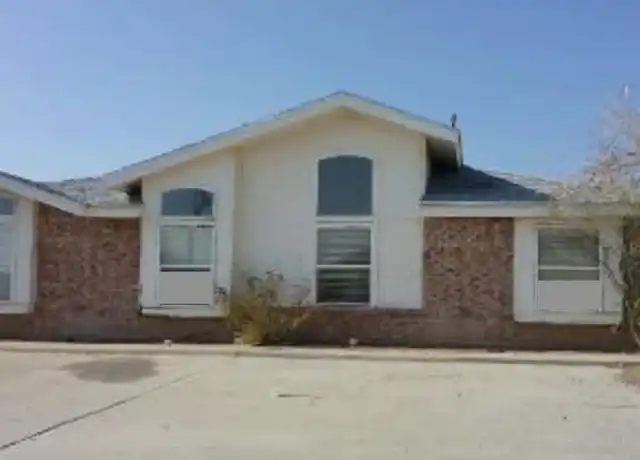 Property at 1613 Glenn James Pl Unit B, El Paso, TX, 79936, 3 beds, 2 baths, [object Object]