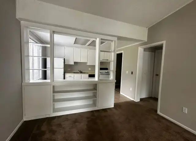 Property at 6037 Ullyot Dr Unit 1837 CC, Fort Wayne, IN, 46804, 1 bed, 1 bath, [object Object]