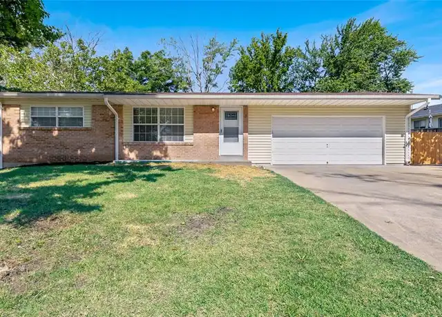 Property at 2 Martin Ln, Saint Peters, MO, 63376, 3 beds, 1 bath, [object Object]