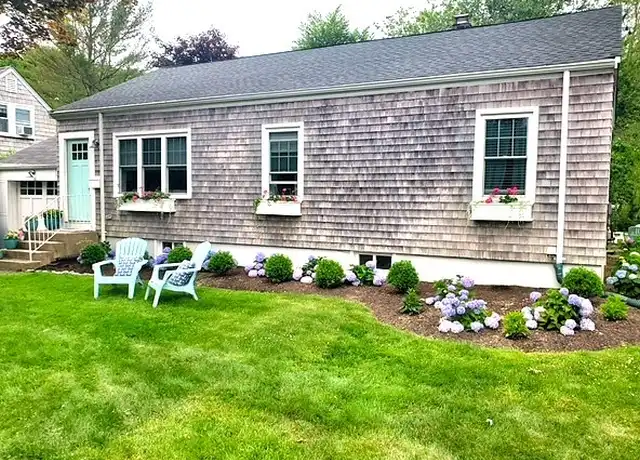 Property at 133 Carroll Ave, Newport, RI, 02840, 3 beds, 1 bath, [object Object]