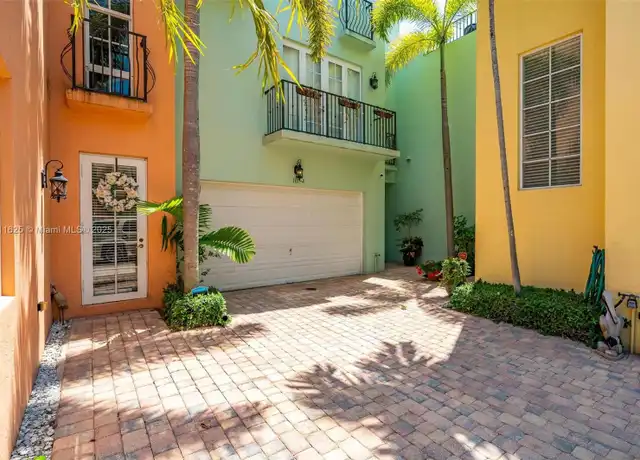 Property at 1117 NE 18th Ave #2, Fort Lauderdale, FL, 33304, 3 beds, 3.5 baths, [object Object]