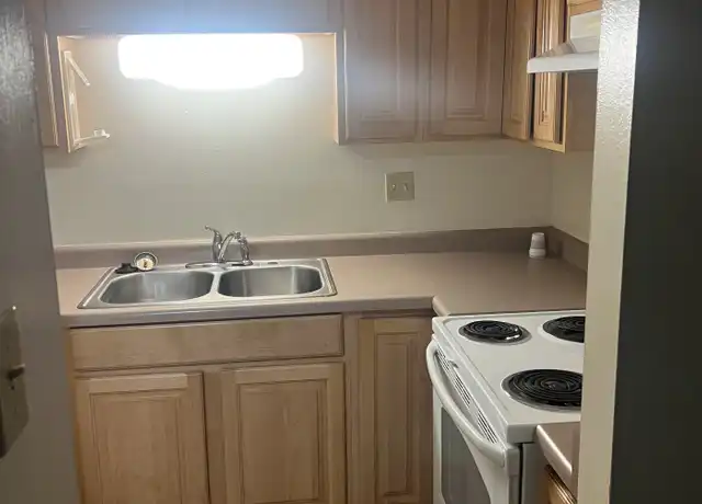 Property at 8328 Comanche Rd NE Unit 9, Albuquerque, NM, 87110, 1 bed, 1 bath, [object Object]