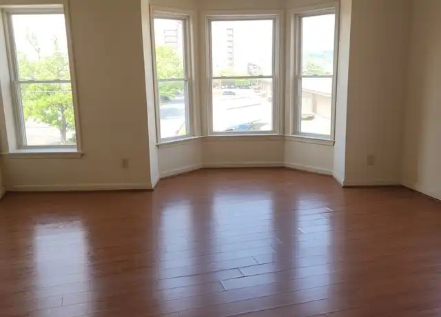 Property at 257 N Queen St, York, PA, 17403, 2 beds, 1 bath, [object Object]