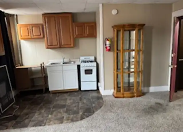 Property at 201 Main St Unit 1, Cedar Falls, IA, 50613, 1 bed, 1 bath, [object Object]