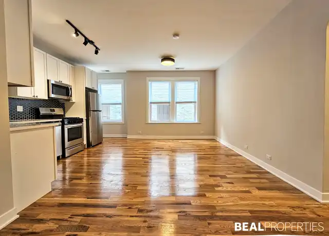 Property at 656 W Wrightwood Ave Unit 205, Chicago, IL, 60614, 1 bed, 1 bath, [object Object]
