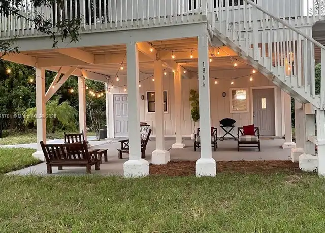 Property at 1866 9th Pl Unit 1, Vero Beach, FL, 32960, 1 bed, 1 bath, [object Object]