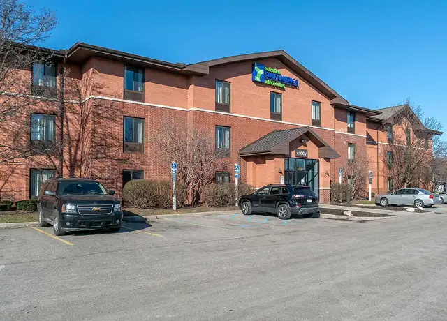 Photo of 30125 N Civic Center Dr, Warren, MI 48093