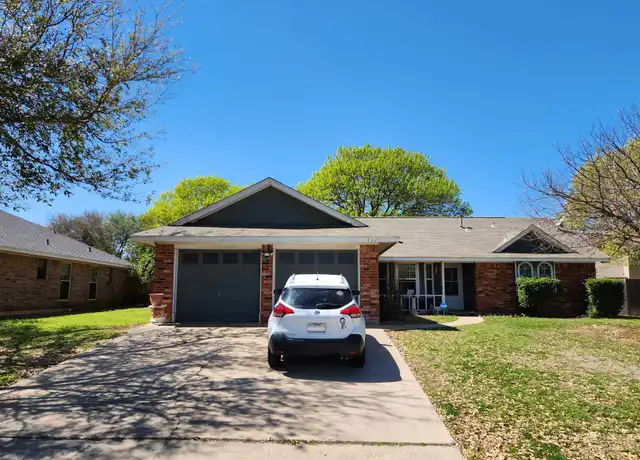 Property at 3325 Evers Pkwy, Denton, TX, 76207, 3 beds, 2 baths, [object Object]