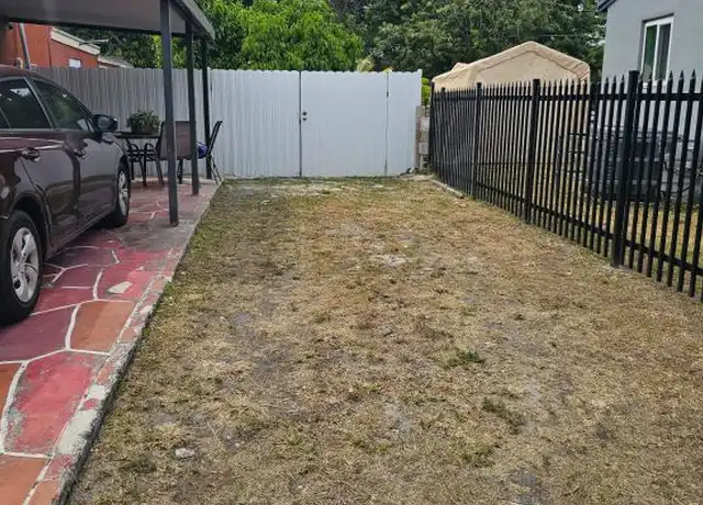 Property at 18500 NW 8th Rd, Miami, FL, 33169, 1 bed, 1 bath, [object Object]