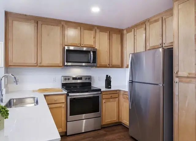Photo of 1099 Admiral Ct, San Bruno, CA 94066