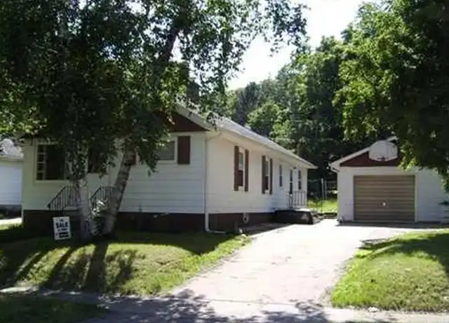 Property at 412 Starr Ave, Eau Claire, WI, 54703, 2 beds, 1 bath, [object Object]