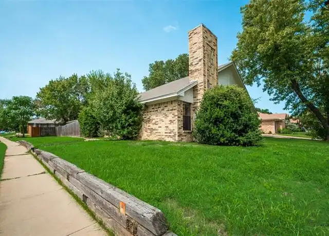 Property at 2701 London Ct, Euless, TX, 76039, 2 beds, 2 baths, [object Object]