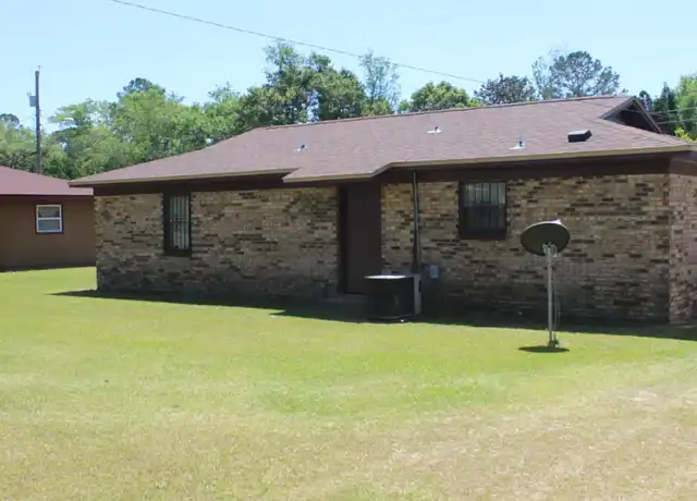 Property at 2028 Flagler St, Quincy, FL, 32351, 3 beds, 1 bath, [object Object]