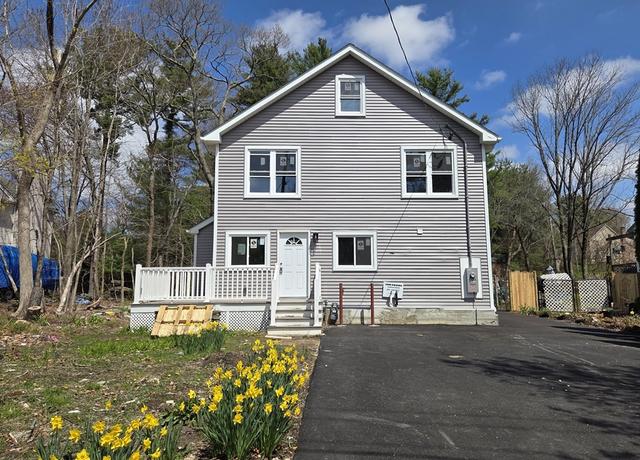 Photo of 276 Sumner St, Stoughton, MA 02072