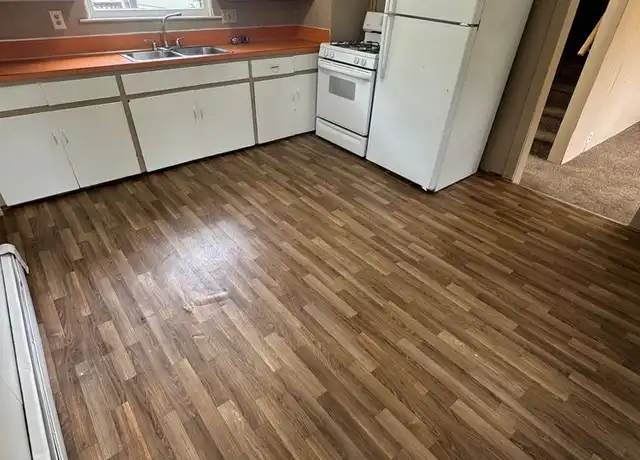 Property at 802 S Woodbridge St, Saginaw, MI, 48602, 3 beds, 1 bath, [object Object]
