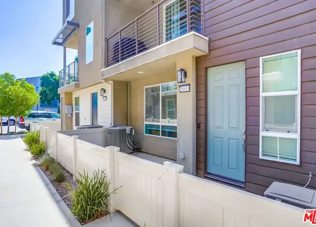Property at 20619 Oakglen Ln, Winnetka, CA, 91306, 4 beds, 4 baths, [object Object]