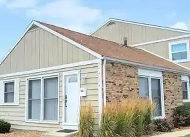 Property at 7772 159th Pl, Tinley Park, IL, 60477, 2 beds, 1 bath, [object Object]