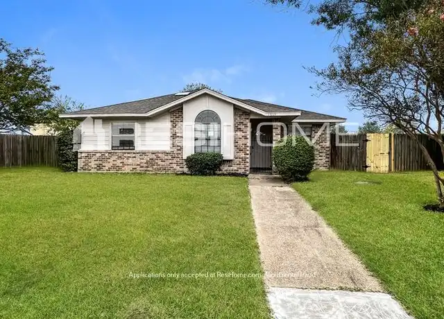 Property at 13529 Vida Ln, Dallas, TX, 75253, 4 beds, 2 baths, [object Object]