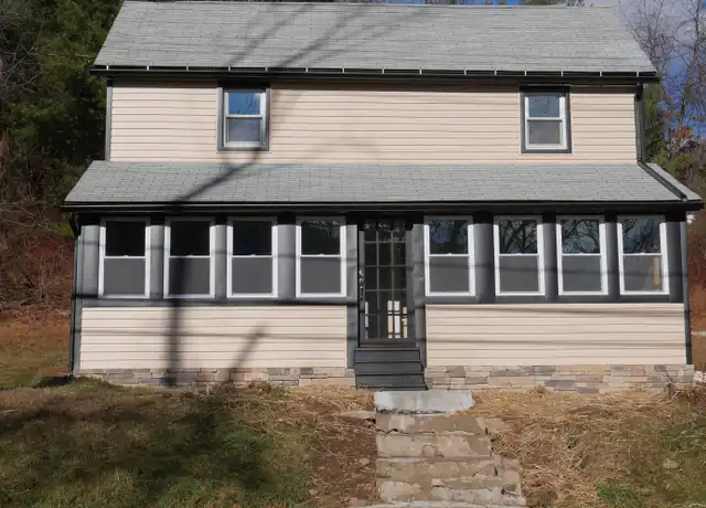 Property at 1703 Sullivan Trl, Tannersville, PA, 18372, 2 beds, 1.5 baths, [object Object]