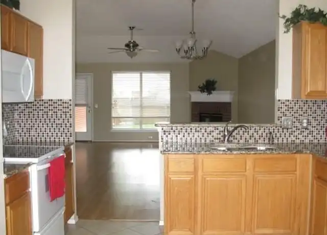 Property at 104 Silvercreek Dr, Wylie, TX, 75098, 3 beds, 2 baths, [object Object]