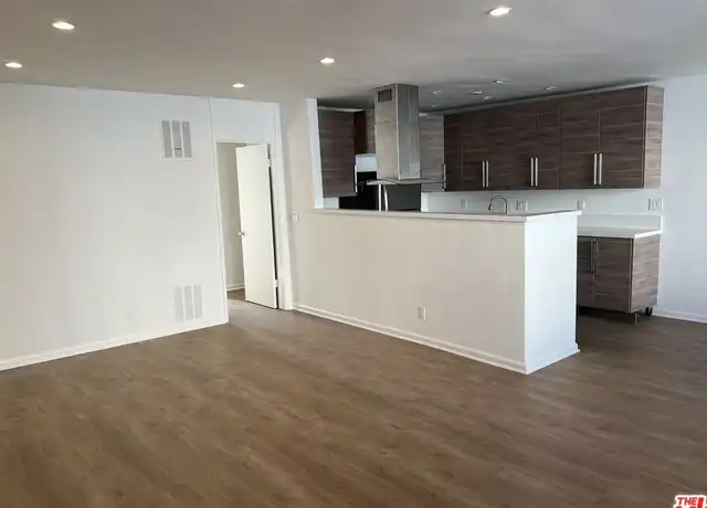 Property at 1253 N Hayworth Ave Unit 106, West Hollywood, CA, 90046, 2 beds, 2 baths, [object Object]