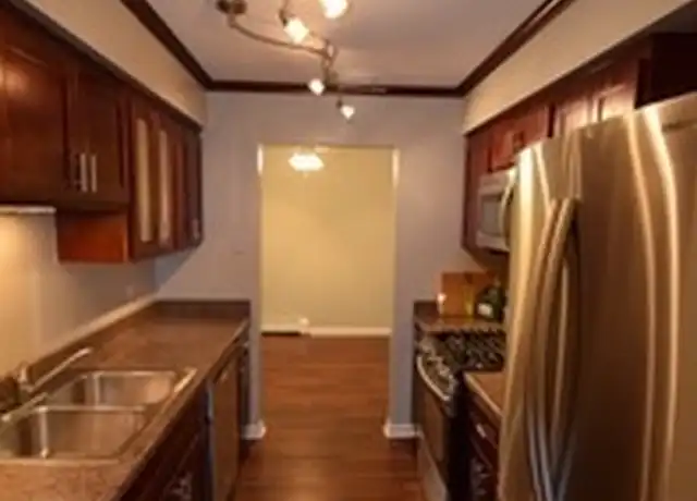 Property at 1425 Ashland Ave Unit 2 Bed/2 Bath, Des Plaines, IL, 60016, 2 beds, 2 baths, [object Object]