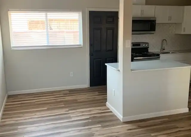 Property at 917 Amherst Dr SE Unit 07, Albuquerque, NM, 87106, 1 bed, 1 bath, [object Object]