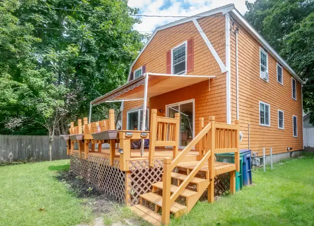 Property at 4 Ash St, Hampton, NH, 03842, 4 beds, 2 baths, [object Object]