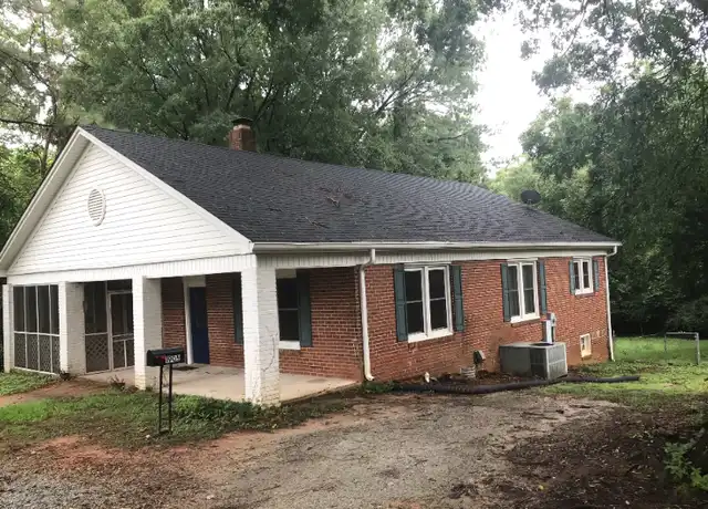 Property at 1905 Miller Ave, Newberry, SC, 29108, 3 beds, 1 bath, [object Object]