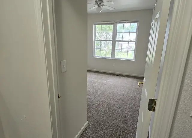 Photo of 3001 Valencia Cir, Ann Arbor, MI 48108