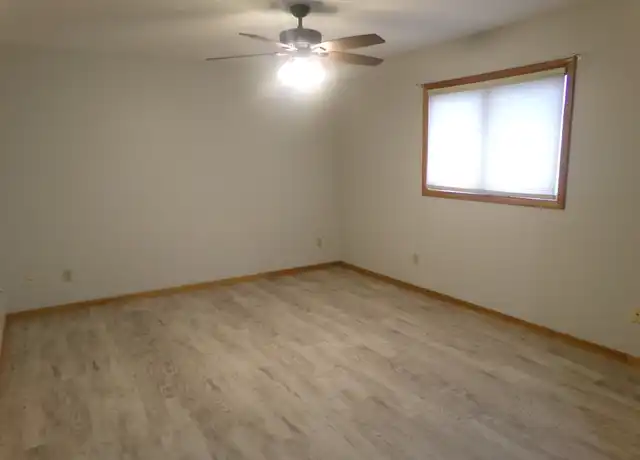 Property at 2408 Maryland Ave, Superior, WI, 54880, 2 beds, 2 baths, [object Object]