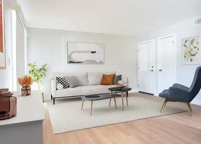 Property at Coconut Palms - 4618 Middlebrook Rd, Orlando, FL, 32811, 1 bed, 1 bath, [object Object]