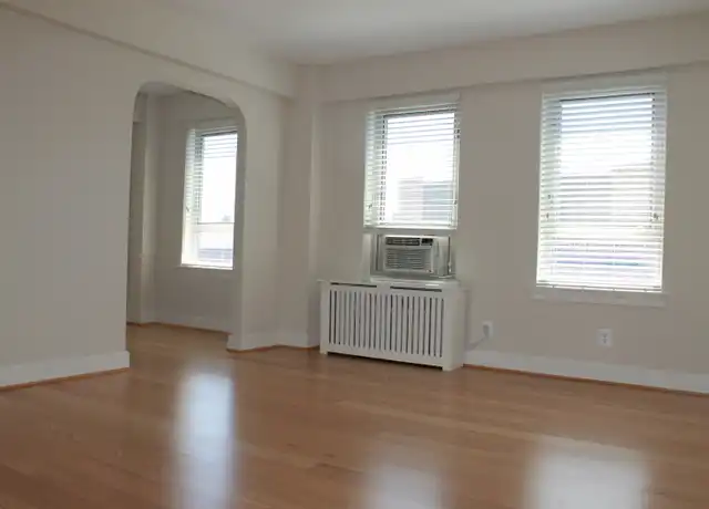 Property at 2745 29th St NW Unit 207, Washington, DC, 20008, 1 bed, 1 bath, [object Object]