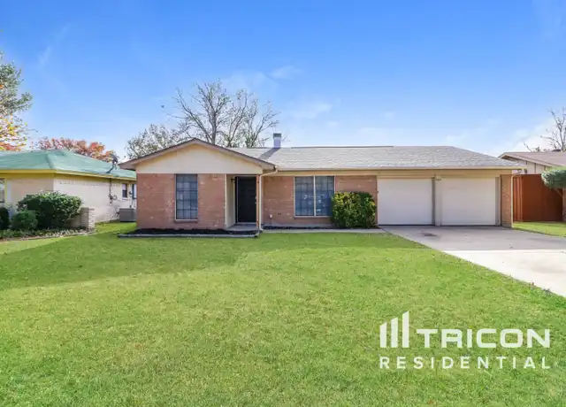 Property at 705 Barkridge Trl, Burleson, TX, 76028, 3 beds, 2 baths, [object Object]