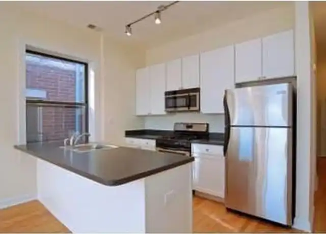 Property at 4715 N Sheridan Rd, Chicago, IL, 60640, 2 beds, 2 baths, [object Object]