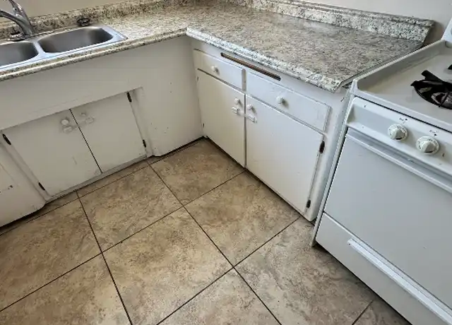 Property at 8422 Amigo Ave Unit 8, Northridge, CA, 91324, 3 beds, 2 baths, [object Object]
