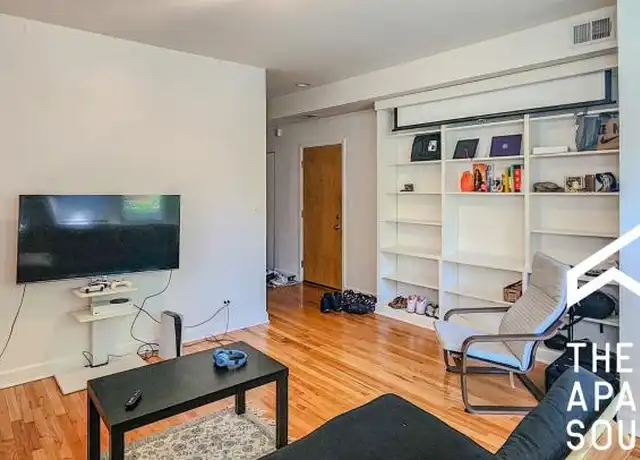 Property at 832 Seward St, Evanston, IL, 60202, 1 bed, 1 bath, [object Object]