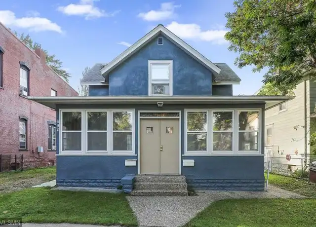 Property at 694 Wilson Ave Unit 1, St Paul, MN, 55106, 2 beds, 1 bath, [object Object]