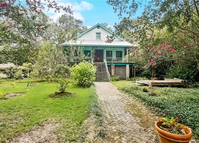 Property at 71627 Leveson St, Abita Springs, LA, 70420, 3 beds, 2.5 baths, [object Object]