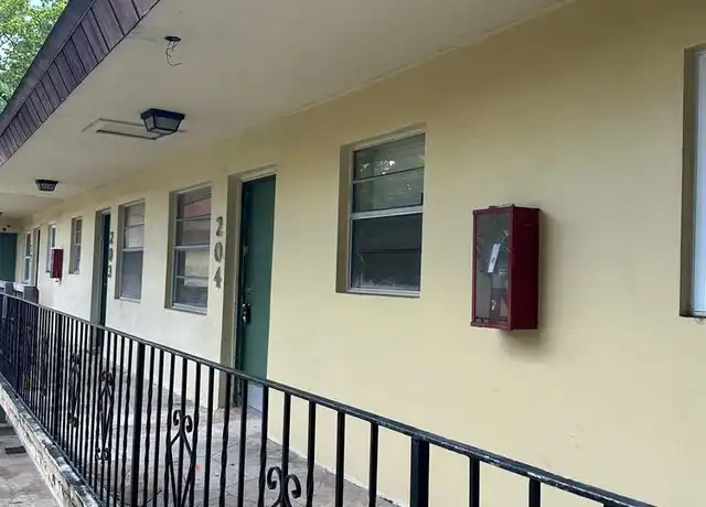 Property at 4740 NW 24th Ct, Lauderdale Lakes, FL, 33313, 1 bed, 1 bath, [object Object]
