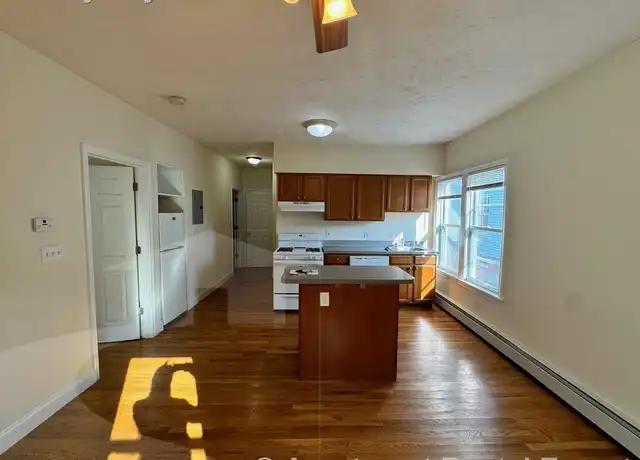Property at 1 Hampshire St Unit 1, Cambridge, MA, 02139, 2 beds, 1 bath, [object Object]