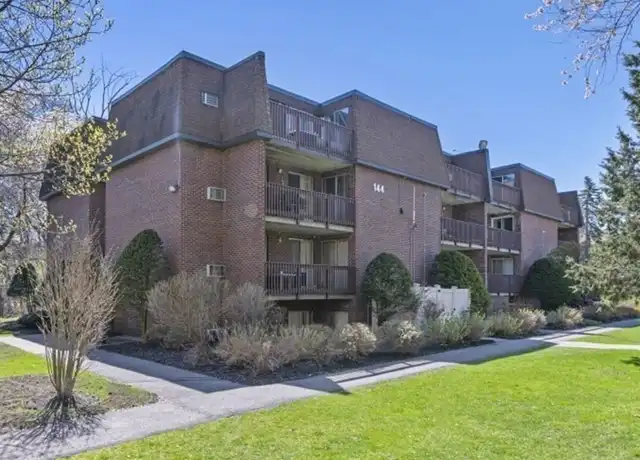 Property at 144 Kenrick St #12, Brighton, MA, 02135, 2 beds, 1 bath, [object Object]