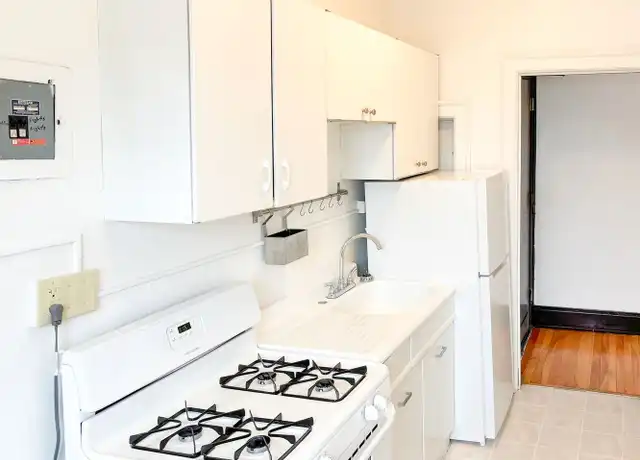 Property at 682 Grand Ave Unit 23, St Paul, MN, 55105, 0 beds, 1 bath, [object Object]