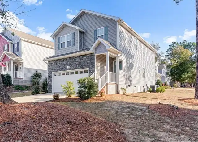 Property at 301 N Saylor St, Southern Pines, NC, 28387, 3 beds, 2.5 baths, [object Object]